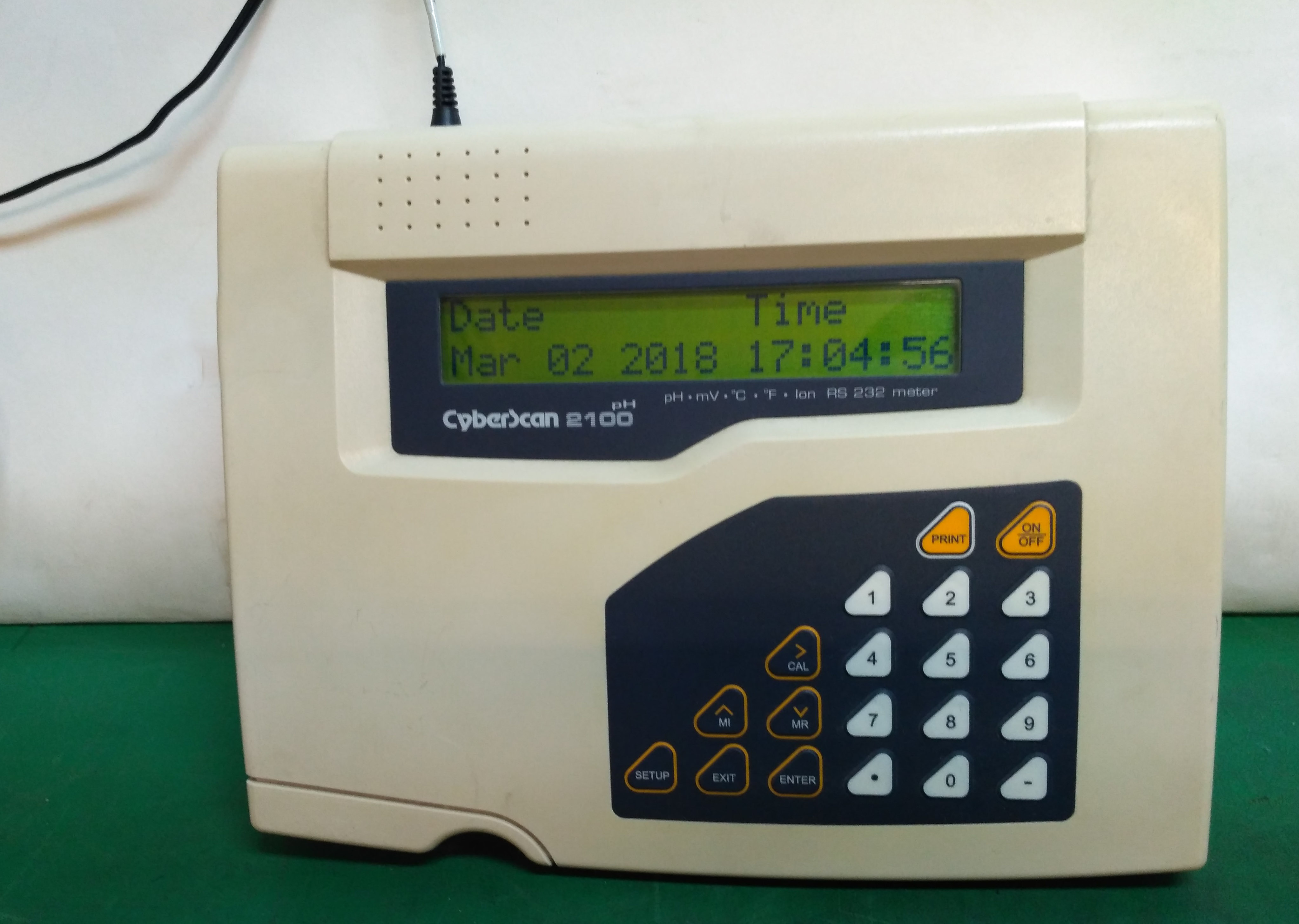 Eutech Instruments Ph Mv C F Ion Rs Meter Cyberscan J Gallery